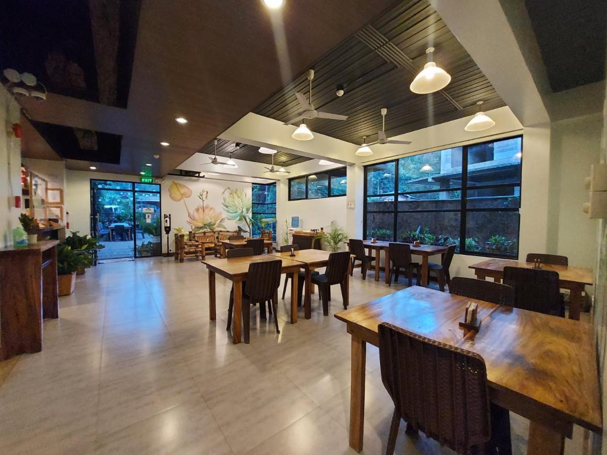 Acacia Garden Inn And Suites Корон Экстерьер фото
