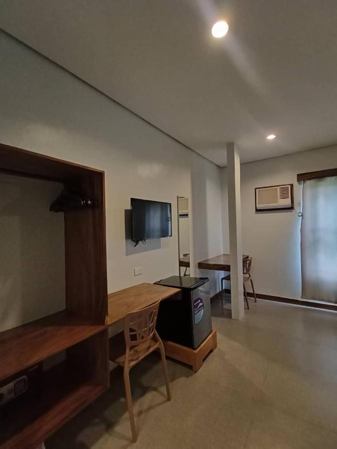 Acacia Garden Inn And Suites Корон Экстерьер фото