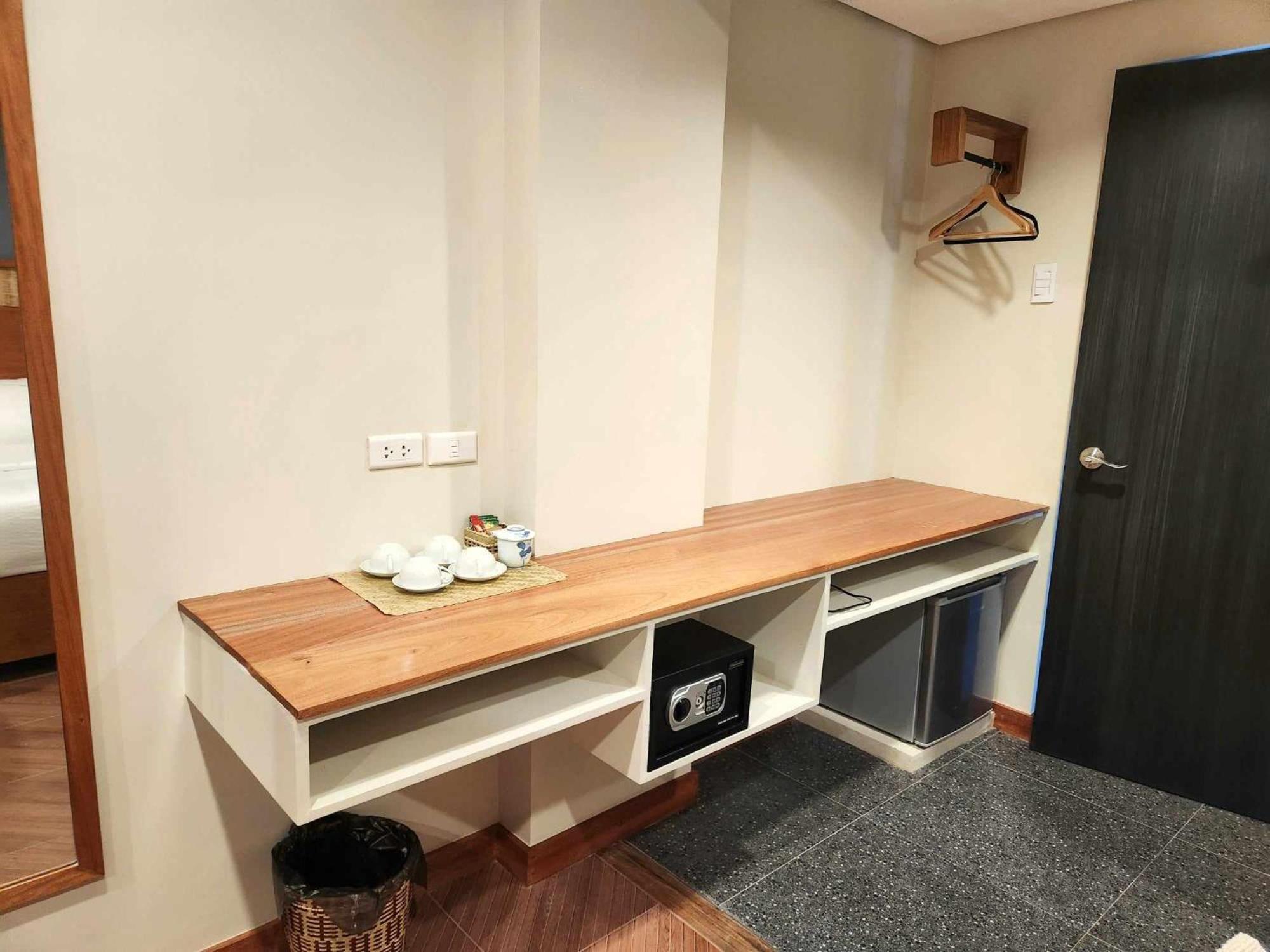 Acacia Garden Inn And Suites Корон Экстерьер фото