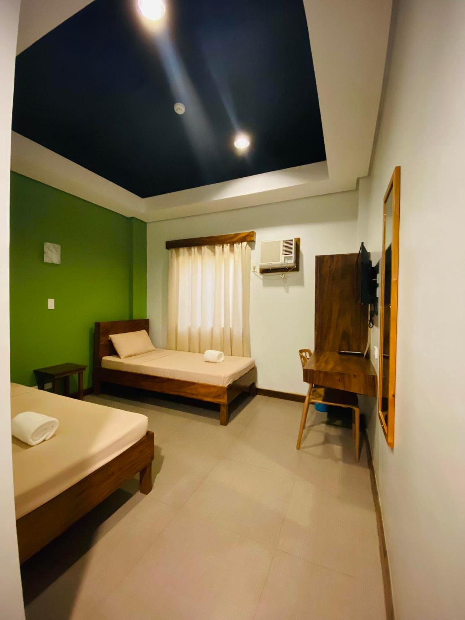 Acacia Garden Inn And Suites Корон Экстерьер фото