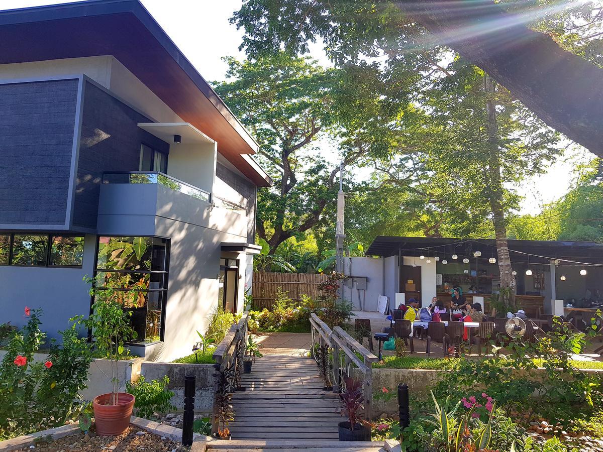 Acacia Garden Inn And Suites Корон Экстерьер фото
